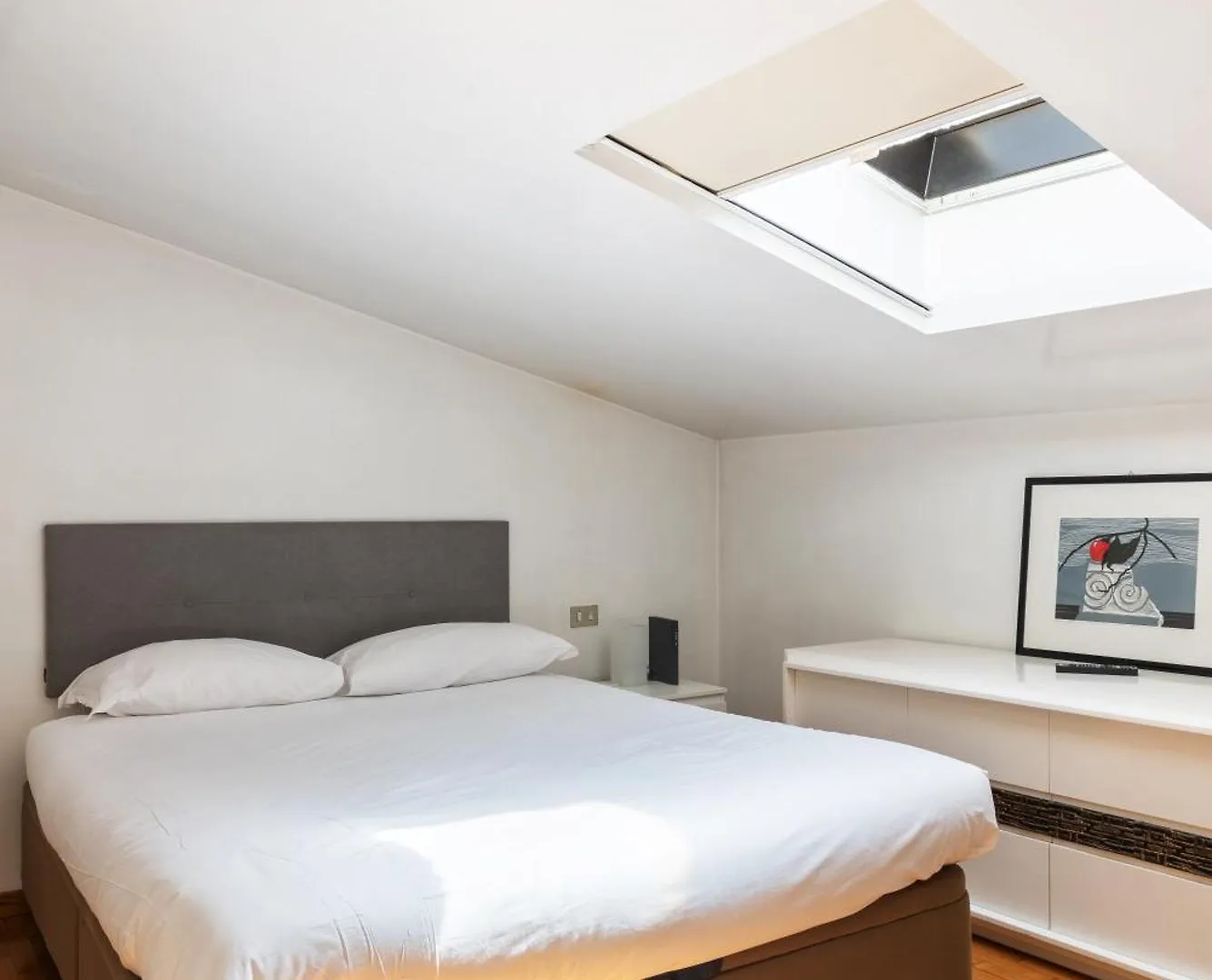 Elegante Bilocale Con Postazione Lavoro San Babila Apartment Milan
