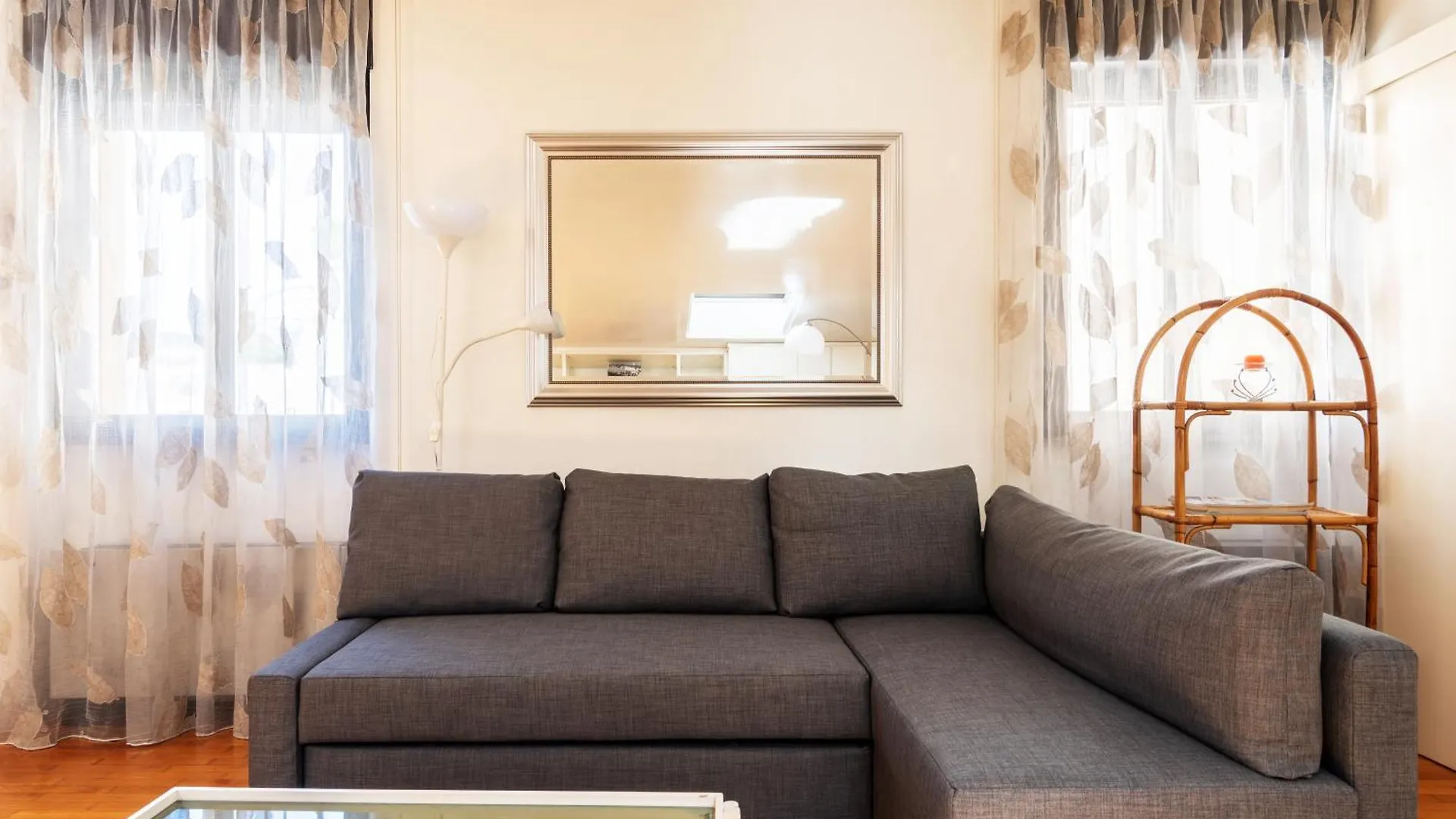 Elegante Bilocale Con Postazione Lavoro San Babila Apartment Milan