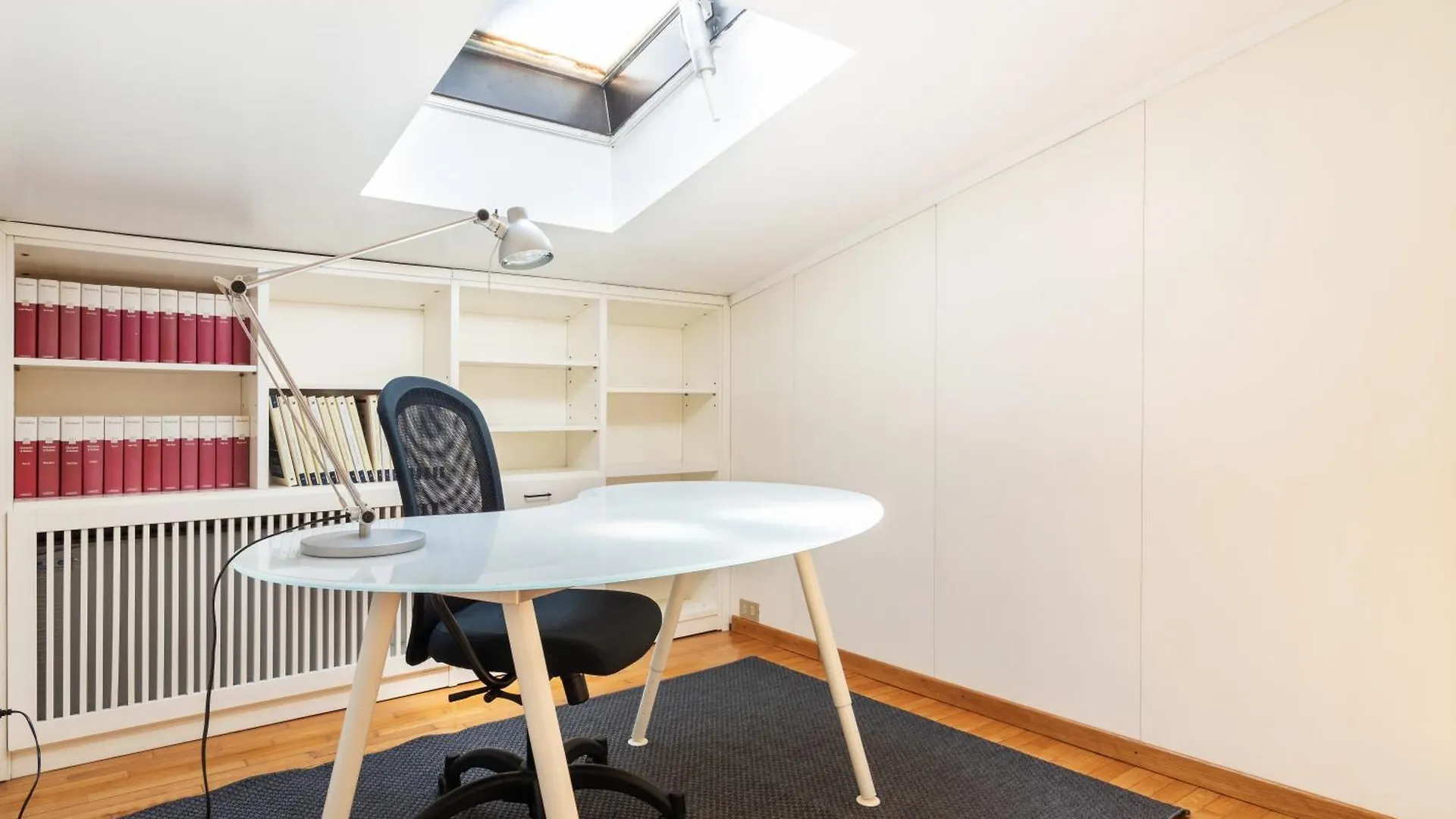 Elegante Bilocale Con Postazione Lavoro San Babila Apartment Milan
