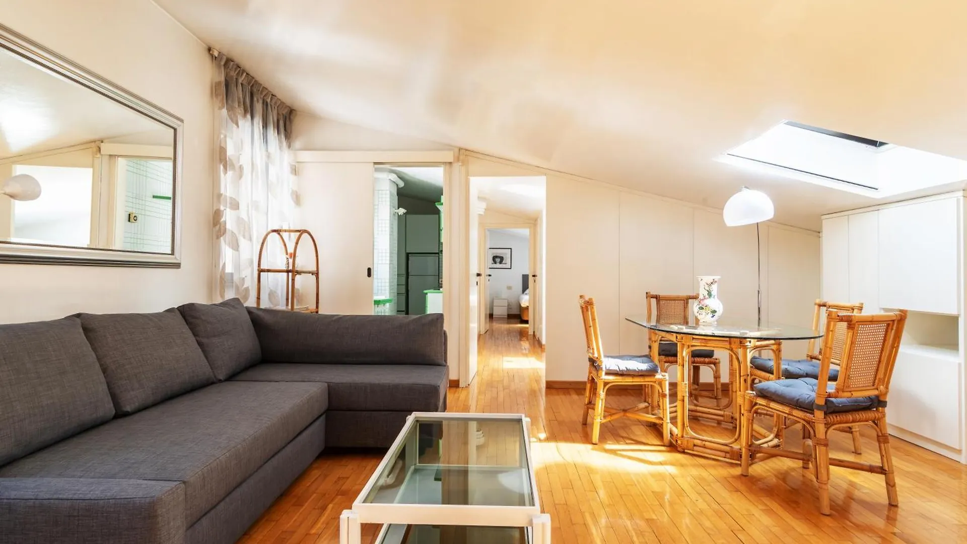Elegante Bilocale Con Postazione Lavoro San Babila Apartment Milan 0*,